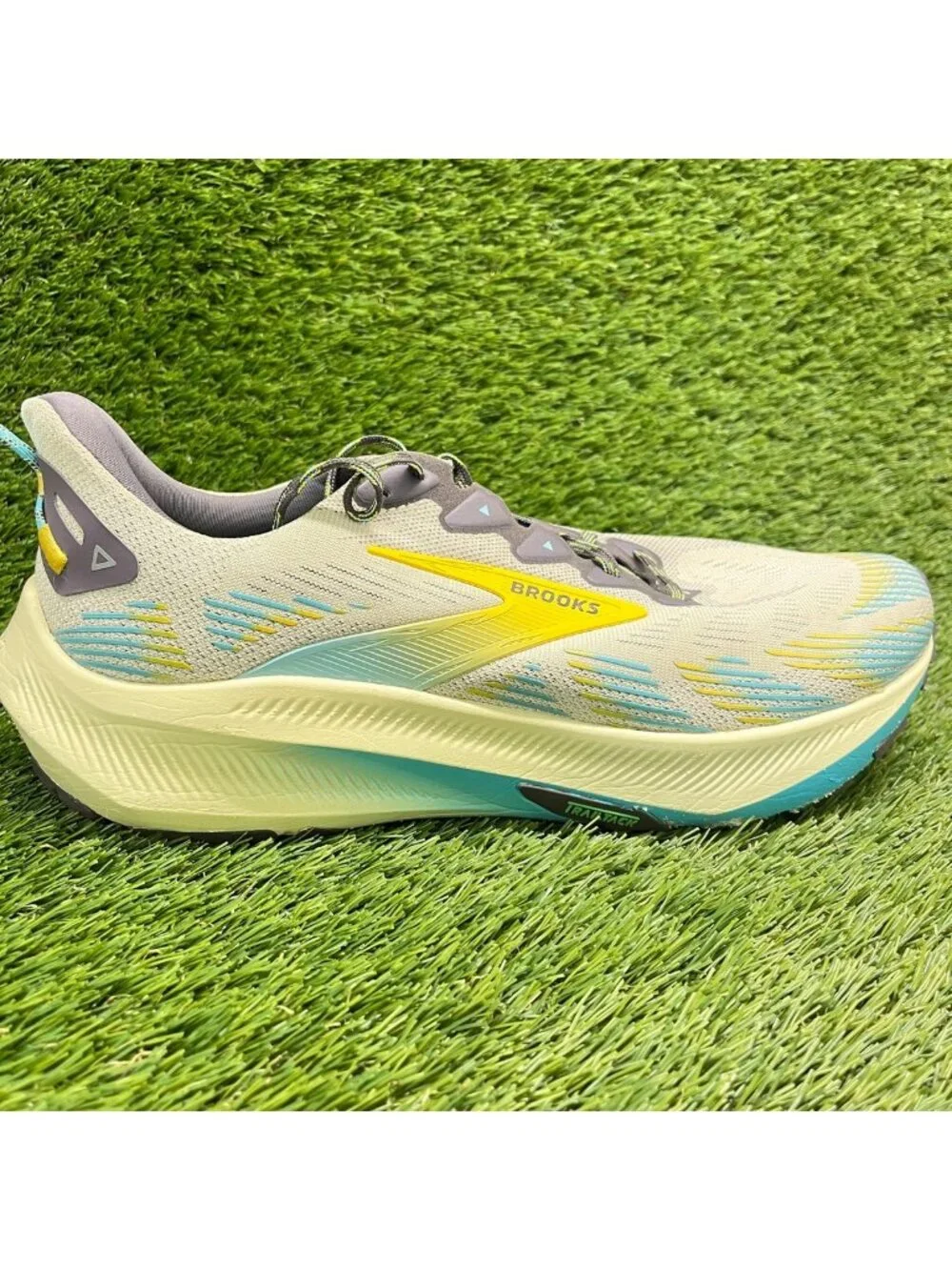 Brooks Ghost Trail Mens Size 11 Bleached Sand Blue Road Running Shoes Sneakers